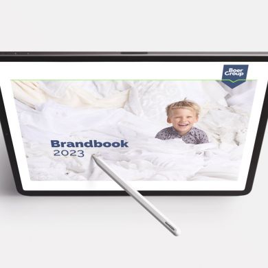 iPad mit Brandbook Cover